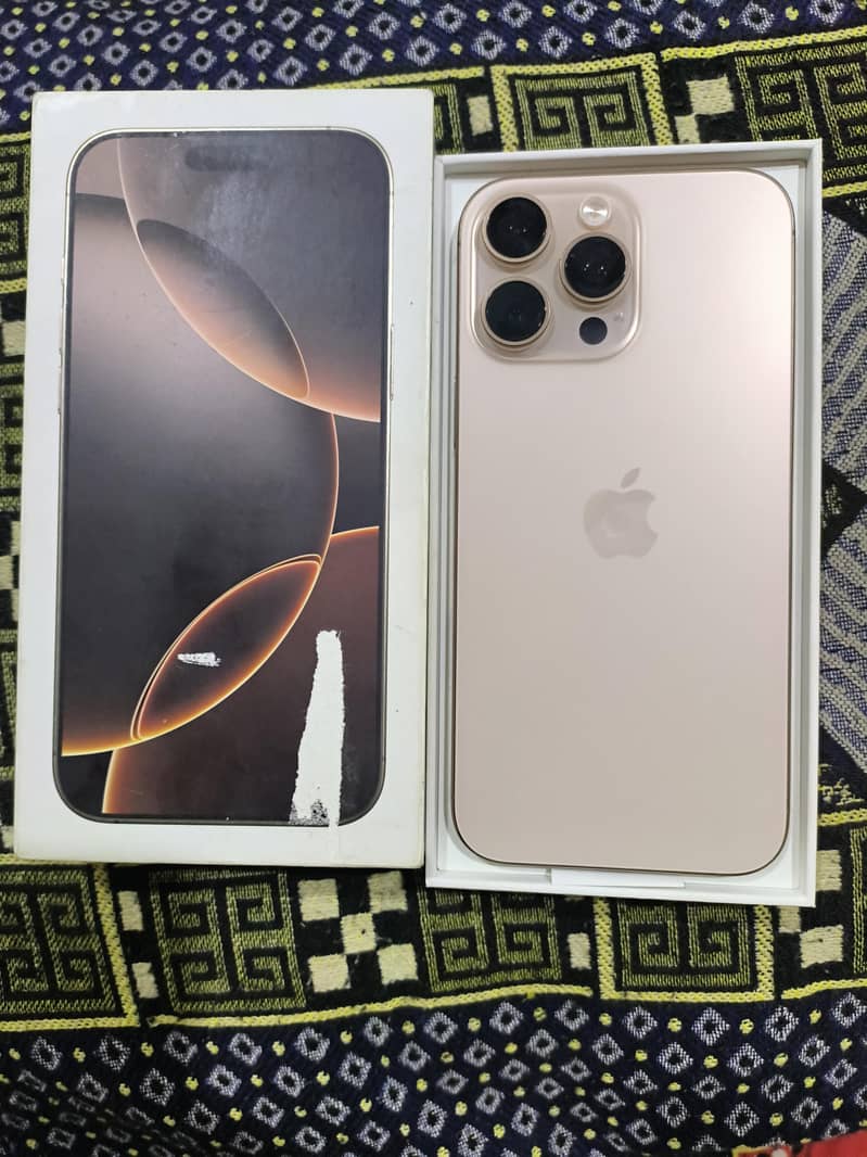Apple iPhone 16 Pro Max 1