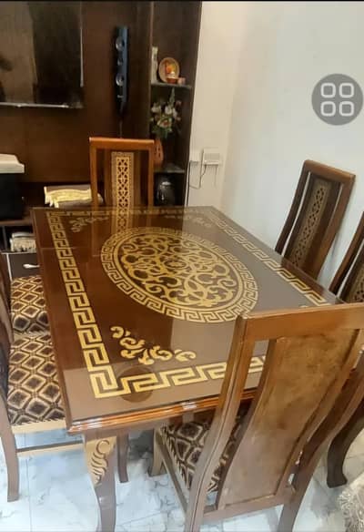 Elegant Dining table with Six chairs