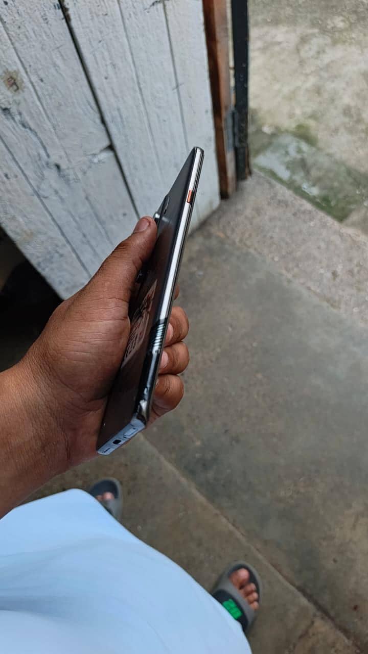 Tecno CAMON 40 Pro 3