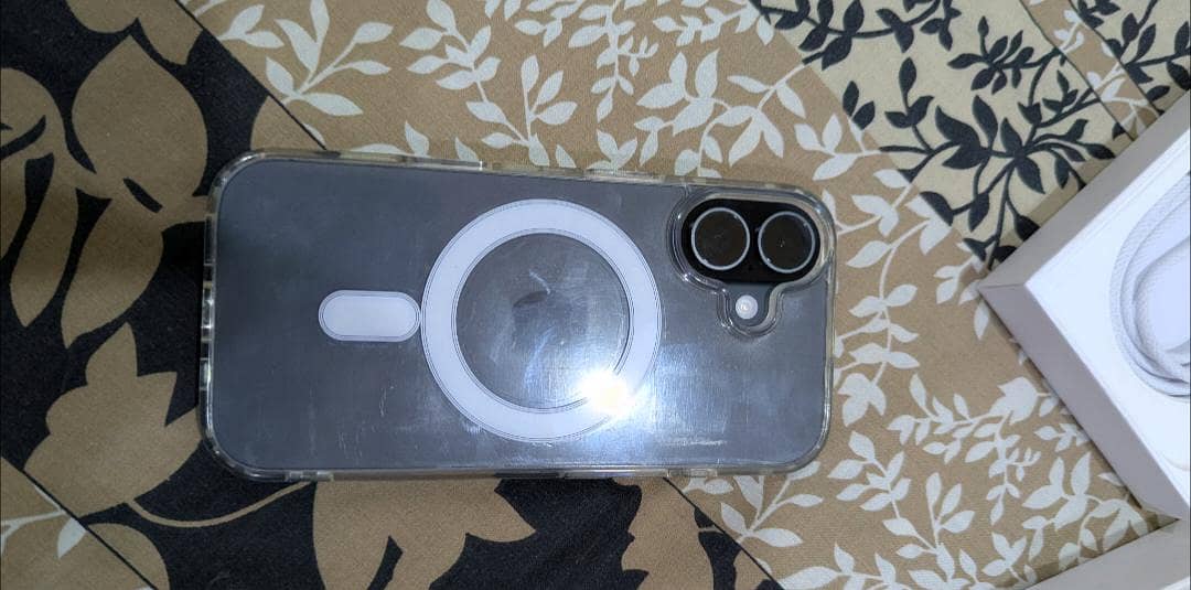 Apple iPhone 17 4