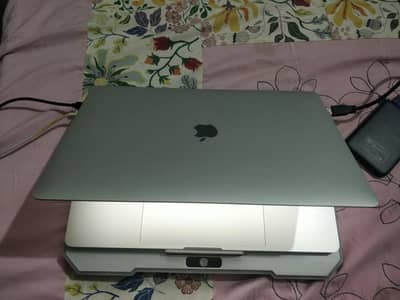 MacBook Pro 2018 15" Display | Urgent Sale