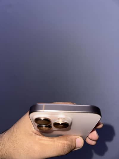 Apple iPhone 16 Pro