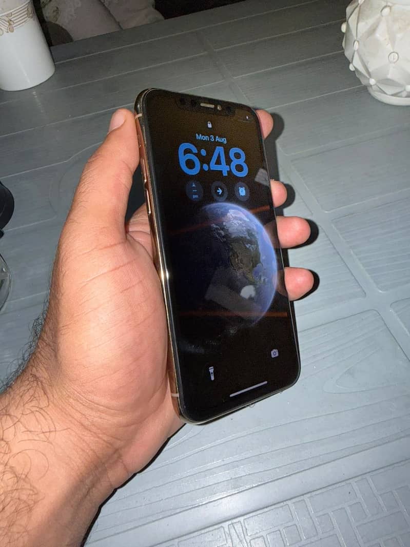 Apple iPhone 11 Pro 2