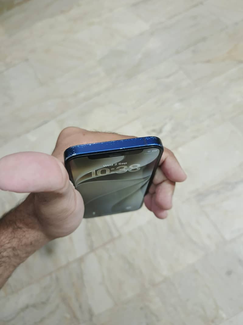 iPhone 12 mini 4