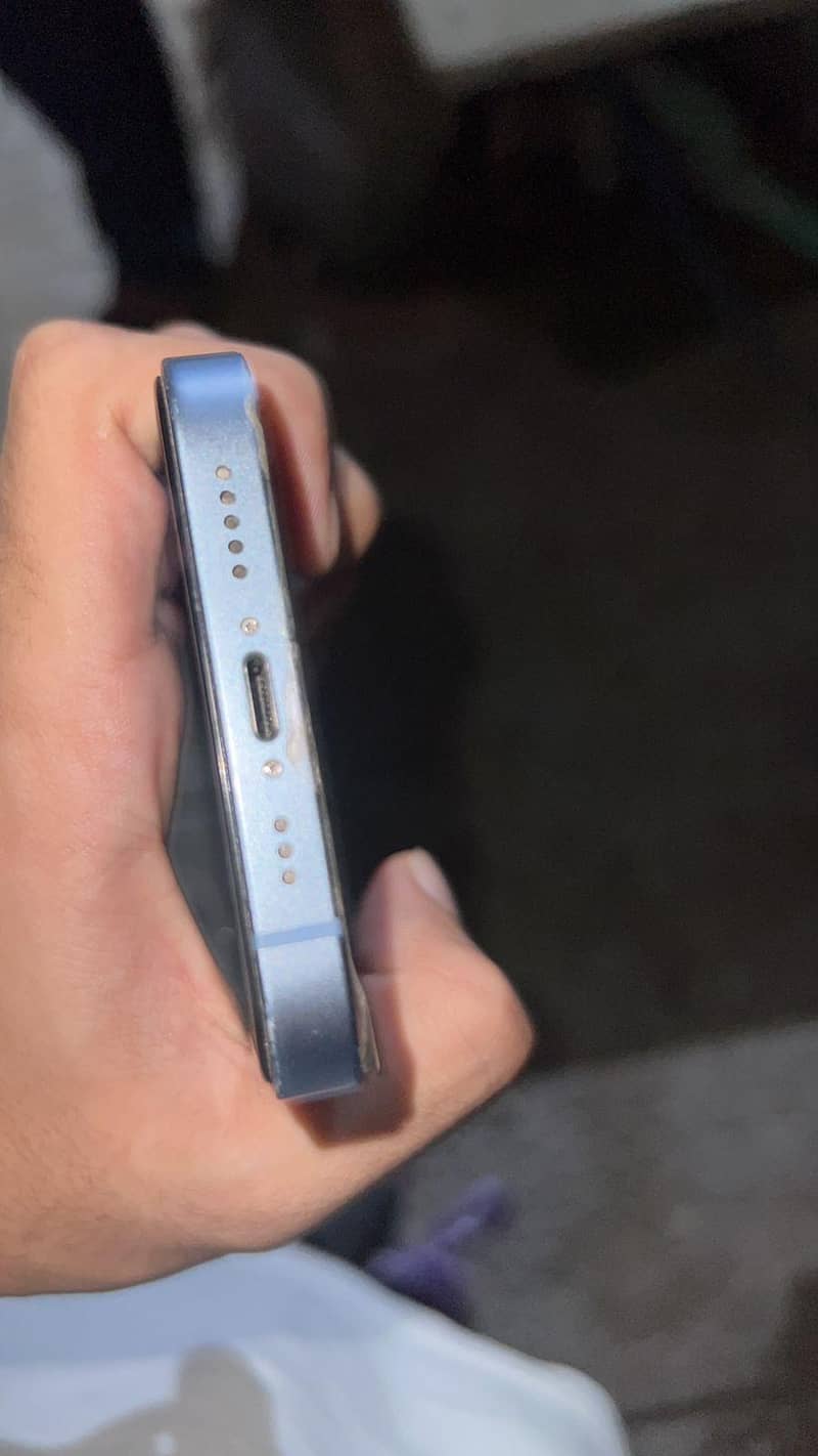 Apple iPhone 14 2