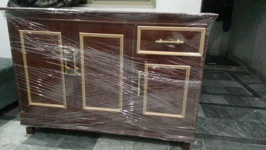 new airing stand and new dressing airing stand 28000.   dressing 45000