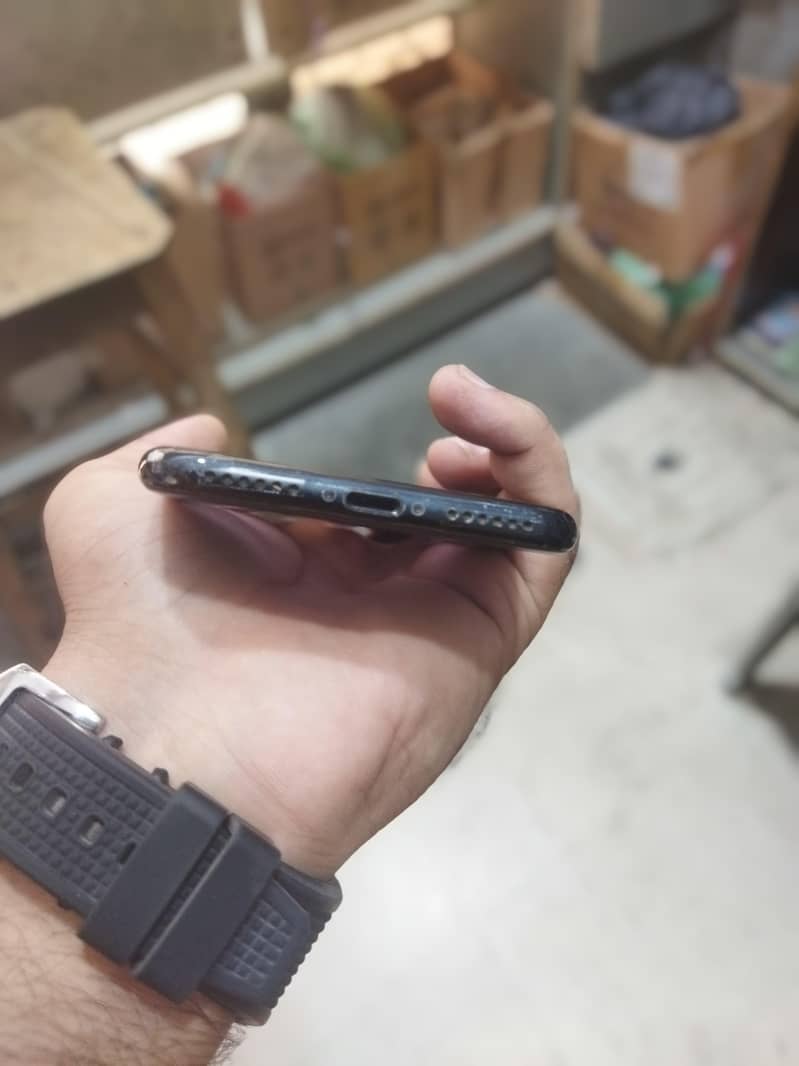 Apple iPhone 7 4