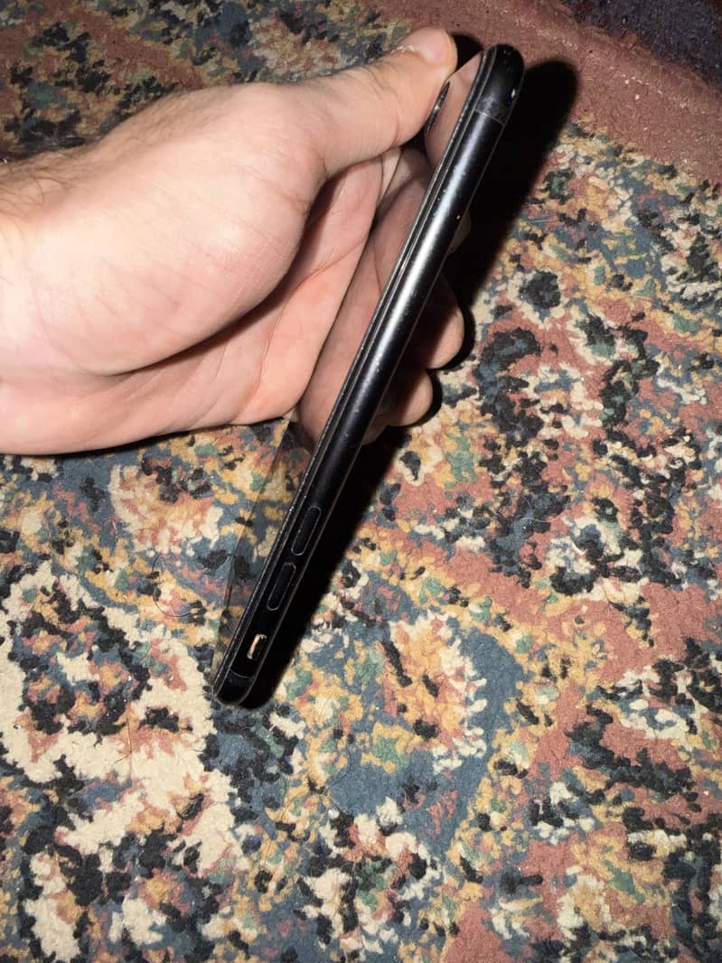 Apple iPhone 7 4