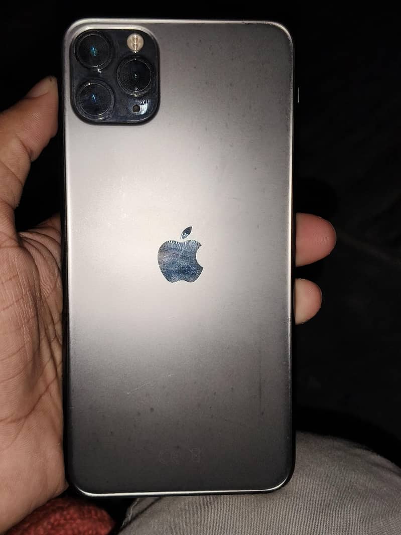 Apple iPhone 11 Pro Max 1