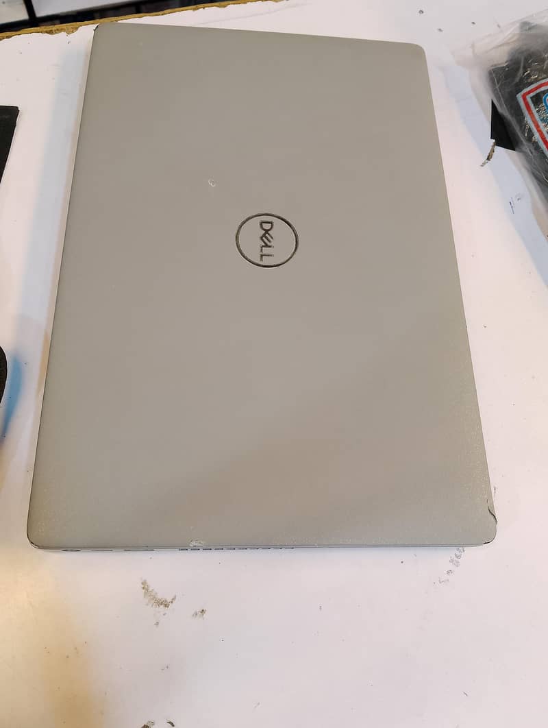Laptop 0