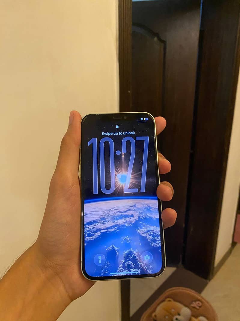 Apple iPhone 12 2