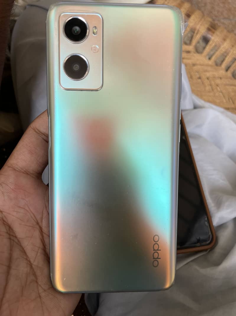 Oppo A96 0