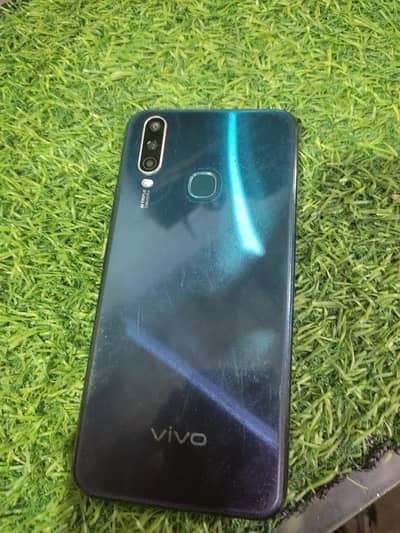 Vivo Y17