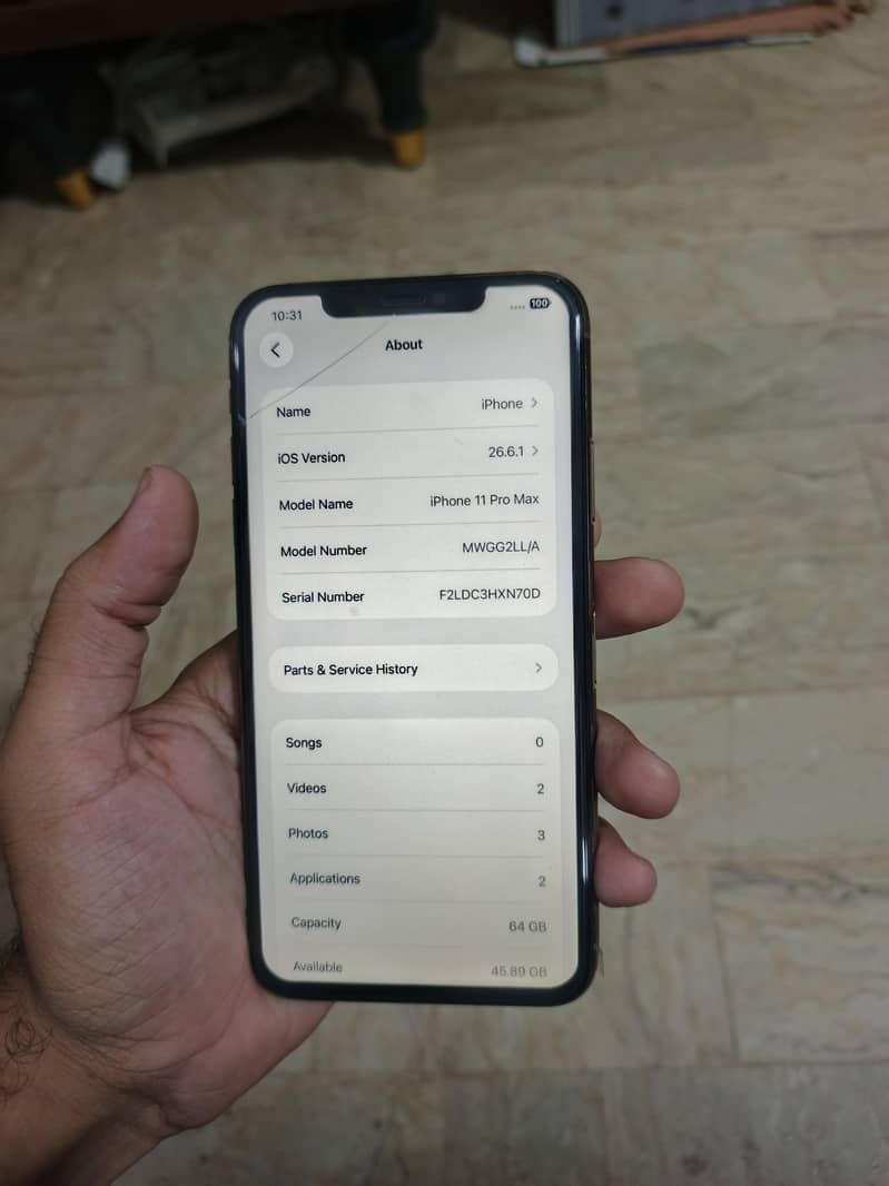 iPhone 11 Pro Max 4