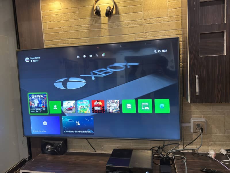 X BOX One 9
