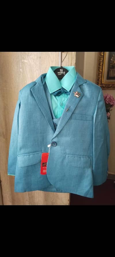 boy 4 - piece suit dress