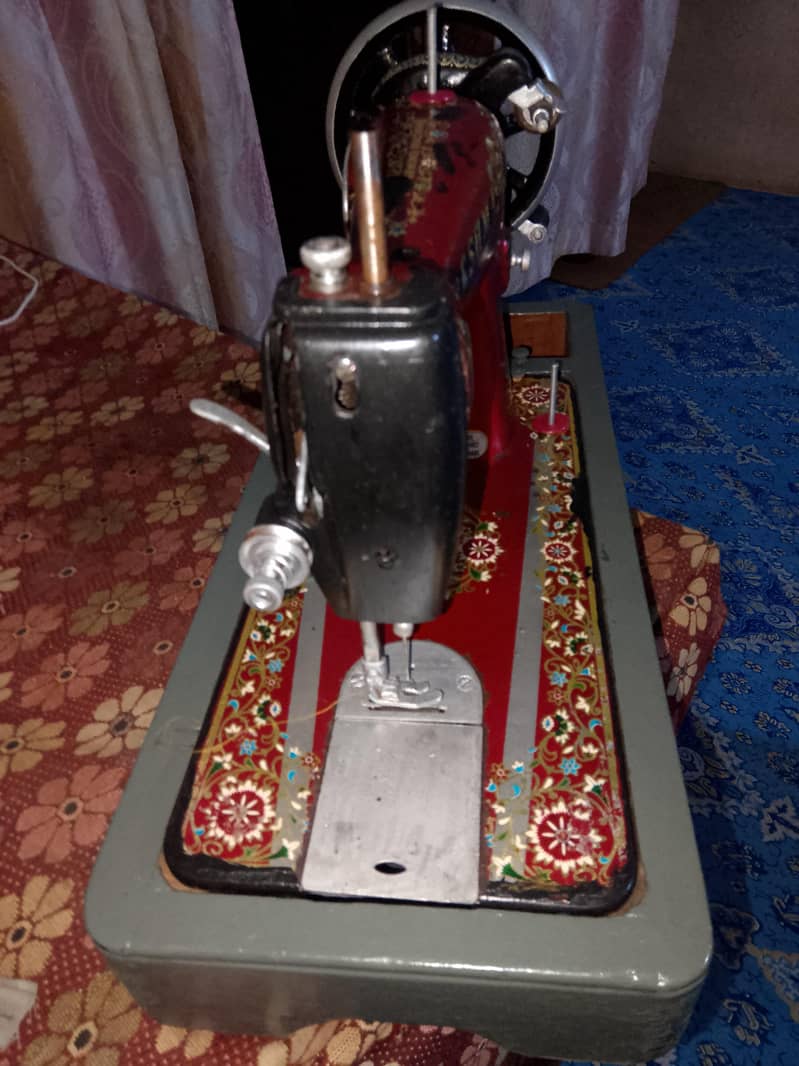 sewing machine RESHMA 2