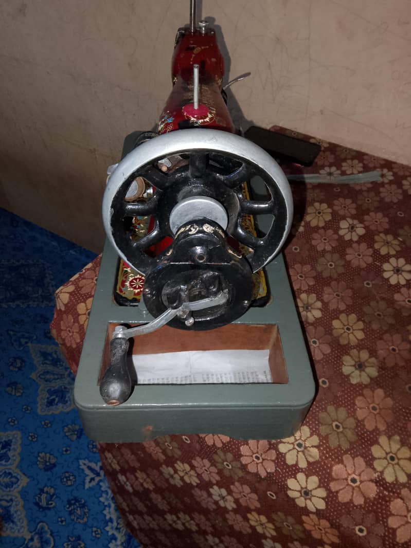 sewing machine RESHMA 3
