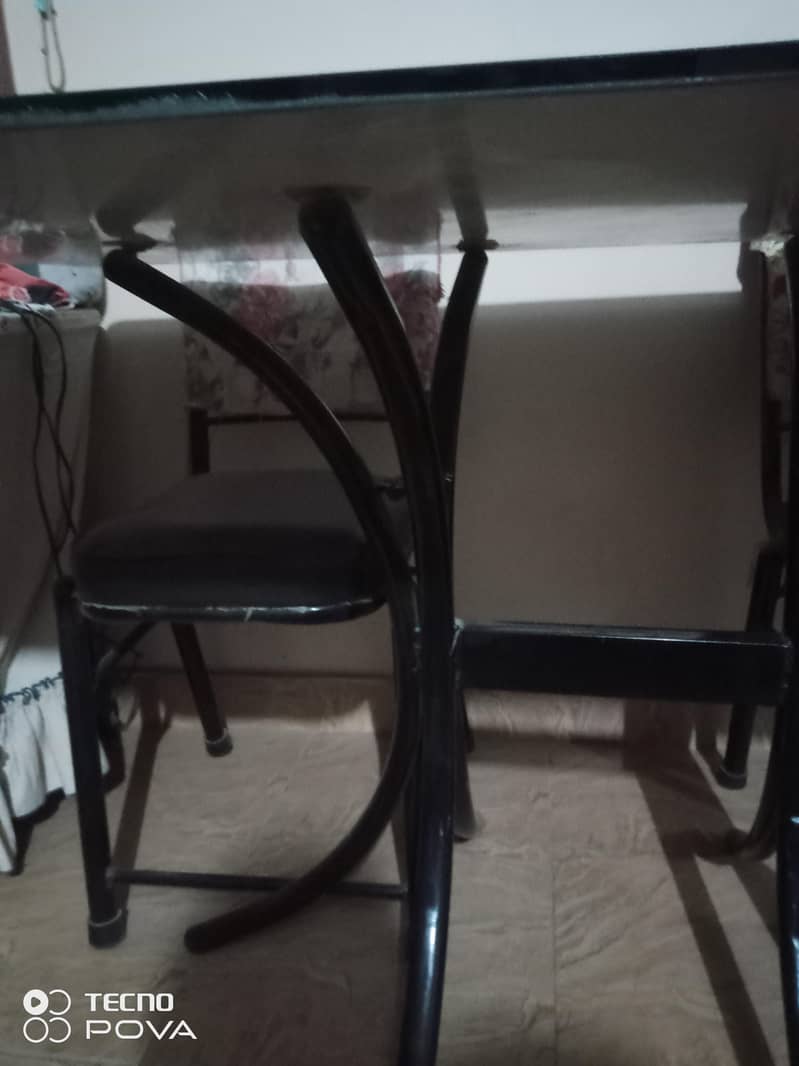 DINING TABLE 3