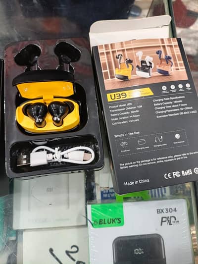 U39 Bluetooth earbuds and P9 super headphone high qualit. . . . y