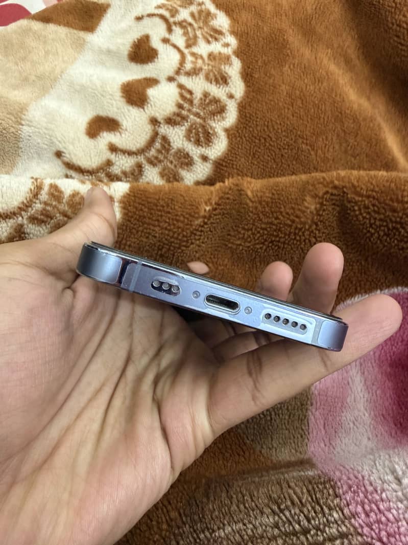 Apple iPhone 13 Pro 4