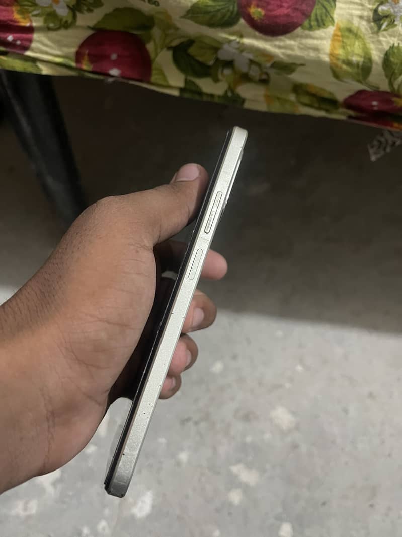 OPPO A38 0
