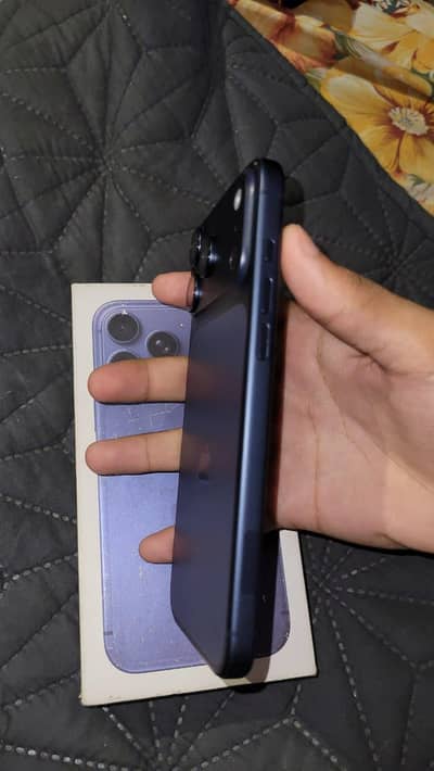 Apple iPhone 17 Pro Max LLA model factory unlocked