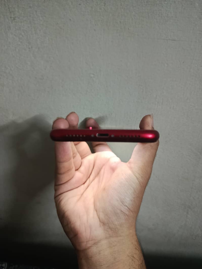 Apple iPhone XR 4