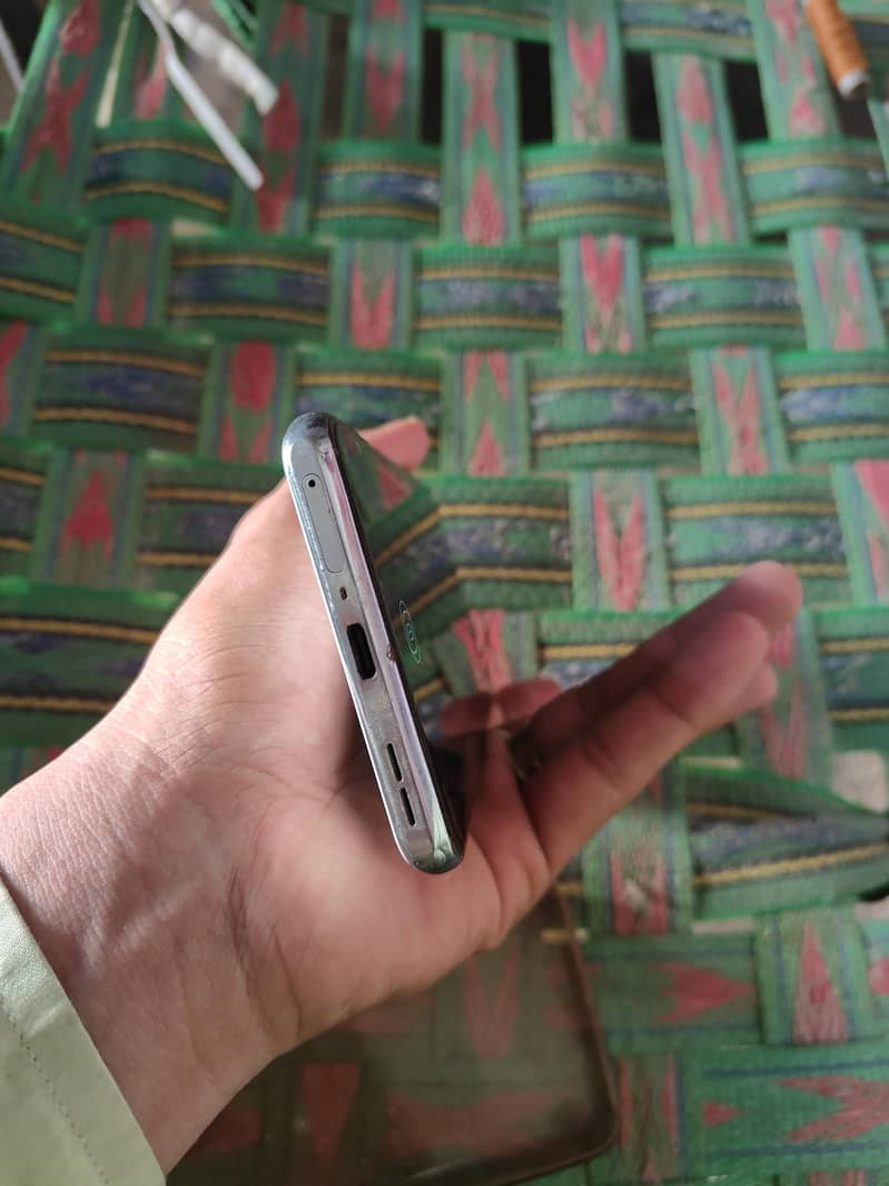 One Plus 10T 5