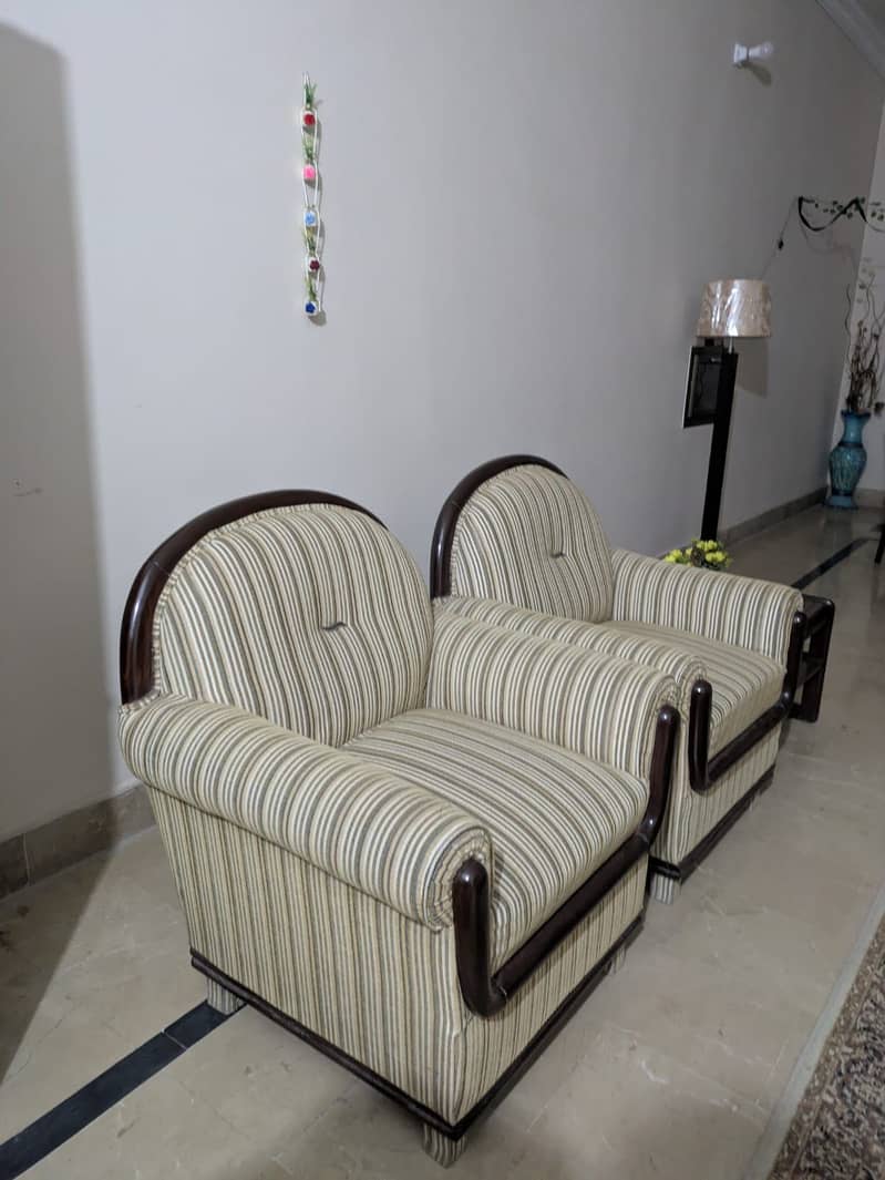 Beige sofa set 3