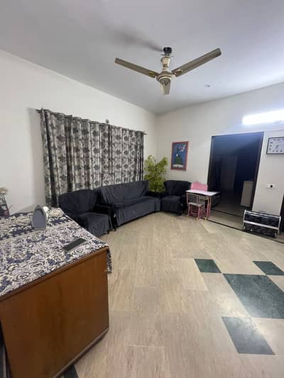 8 Marla Owner Build House For Sale With 50-Ft Front And All Utility Conection's