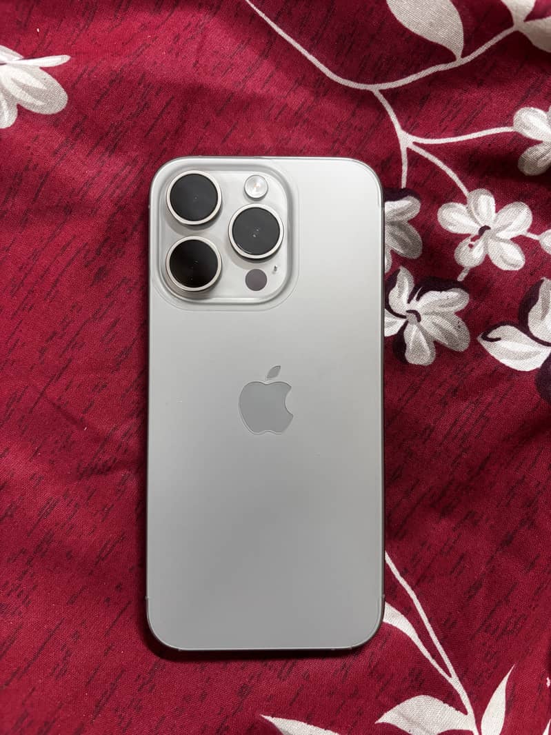 Apple iPhone 15 Pro 0