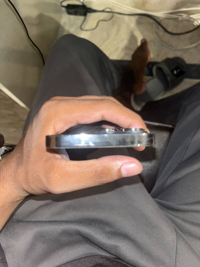 Apple iPhone 13 Pro 3