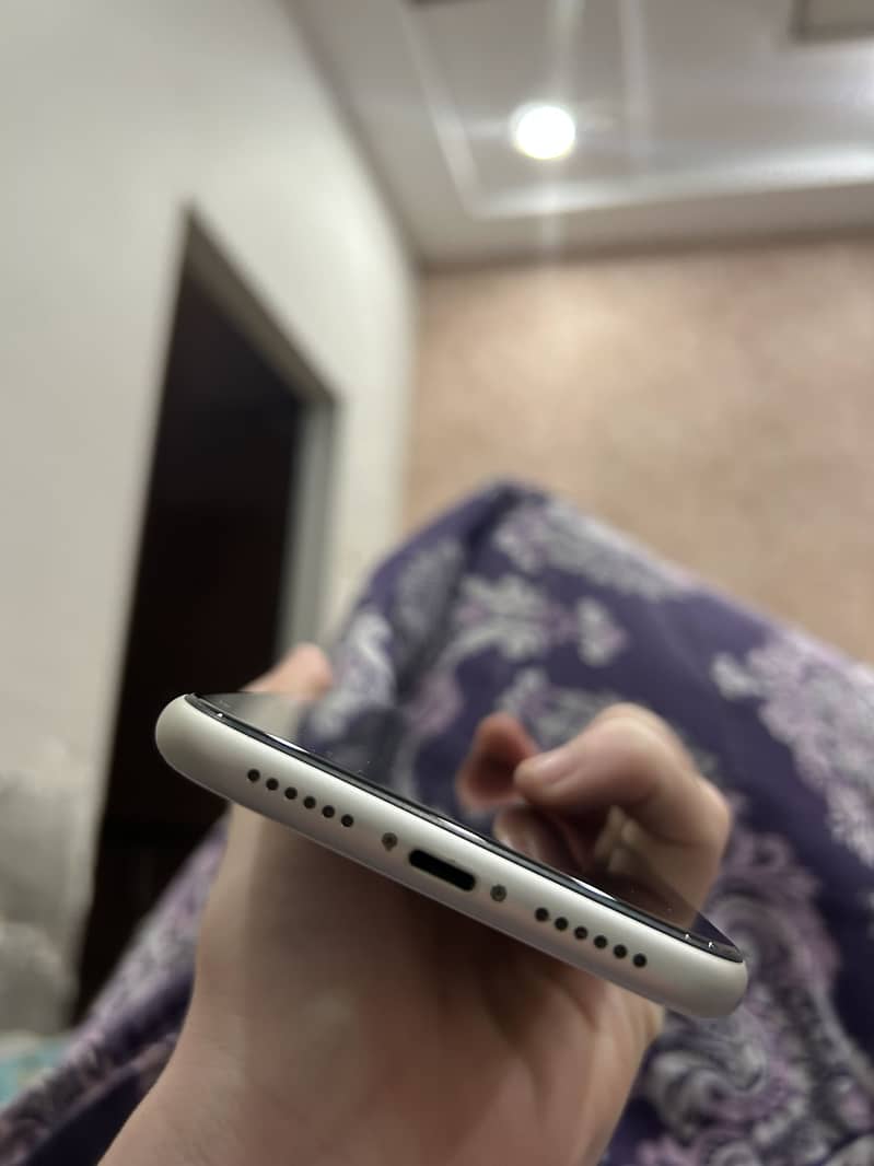 Apple iPhone 11 2