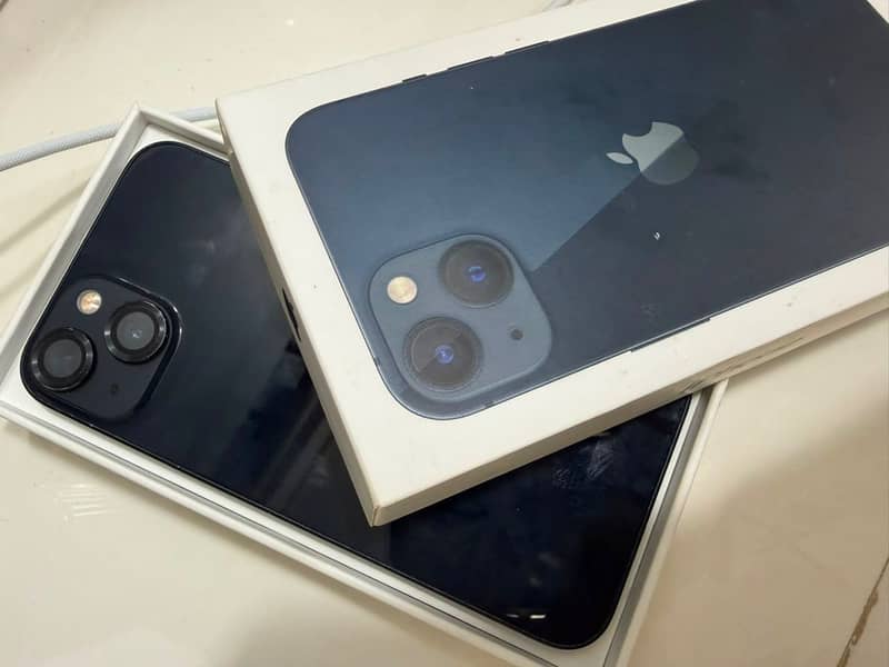 Apple iPhone 13 3