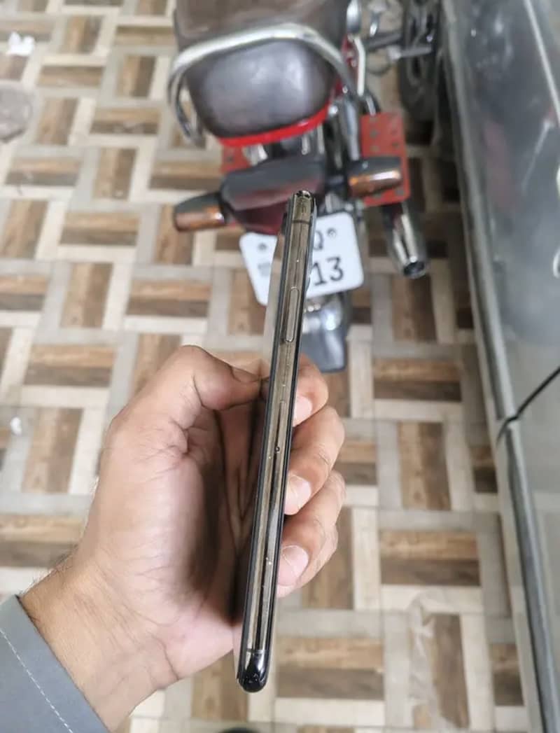 iPhone 11 Pro Max PTA approved 2