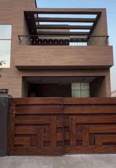 10 Marla Investor Rate House For Sale