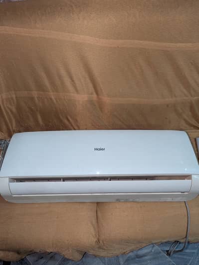 higher 1 ton AC okay condition hai