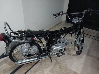 Honda CD 70 for Sale – Genuine Condition with Original Tank & Tapay