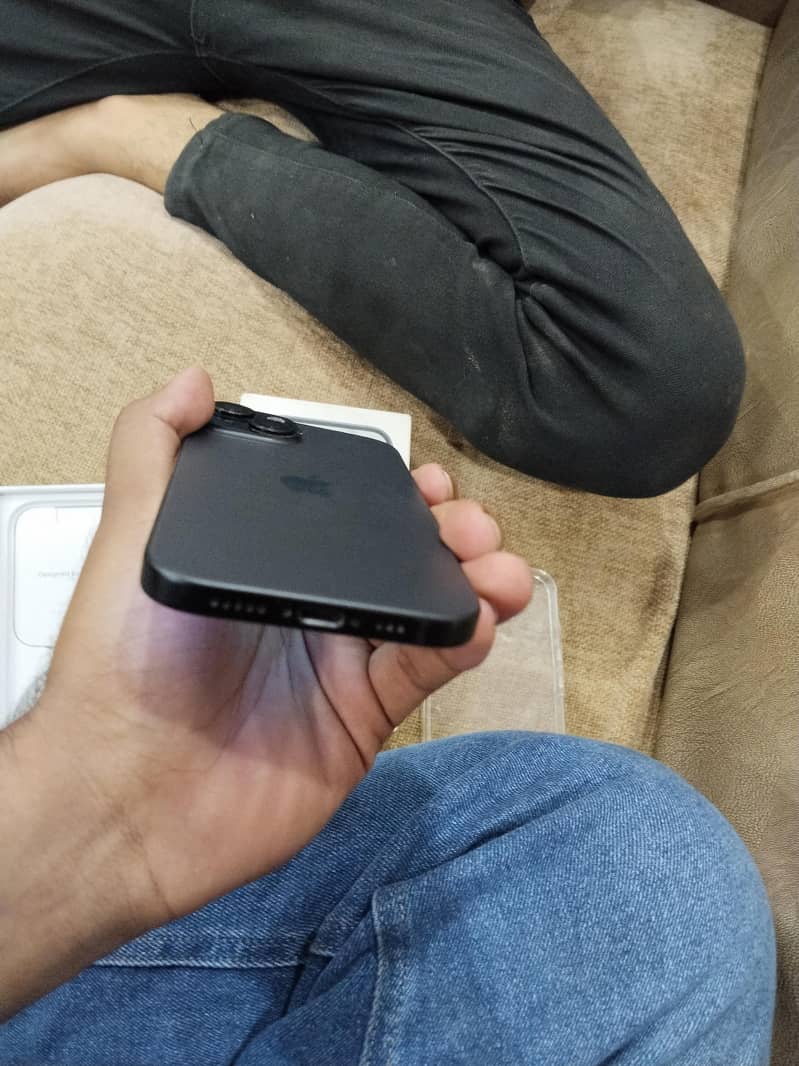 Iphone 15 jv 3