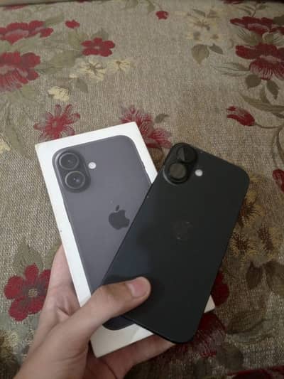 Apple iPhone 16