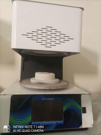 Dental porcelain furnace.