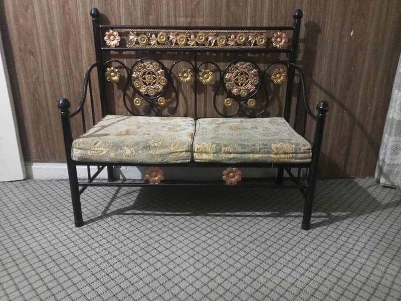 iron sofa 1