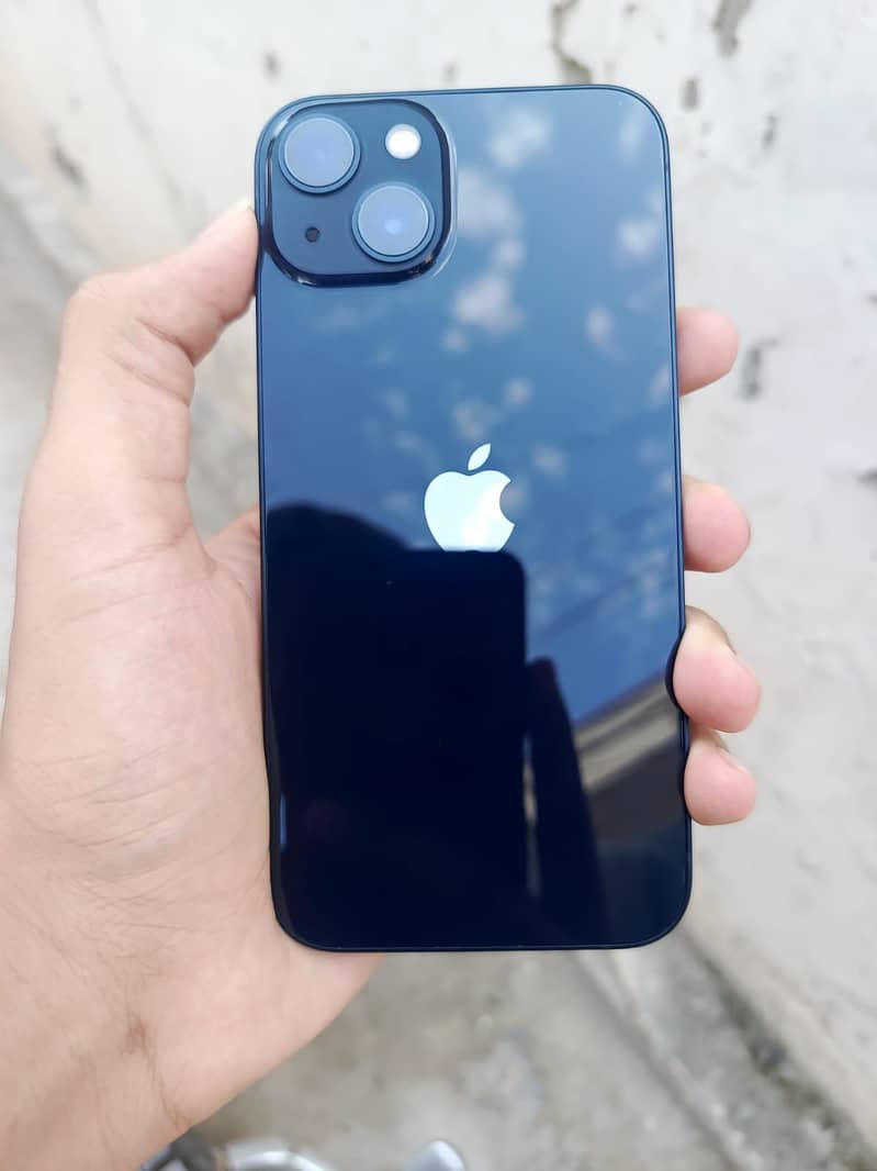 Apple iPhone 13 5