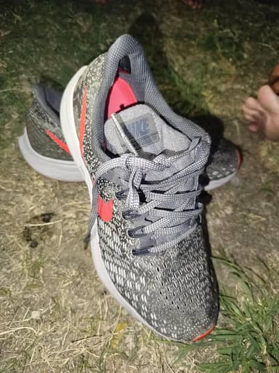sports shoes