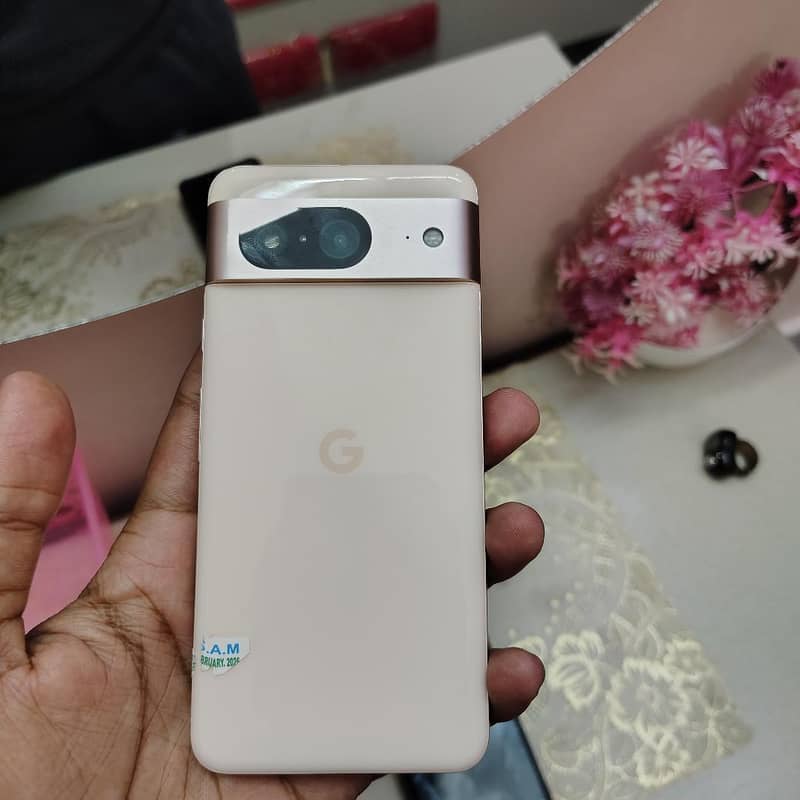 Google Pixel 8 10/10 condition 3