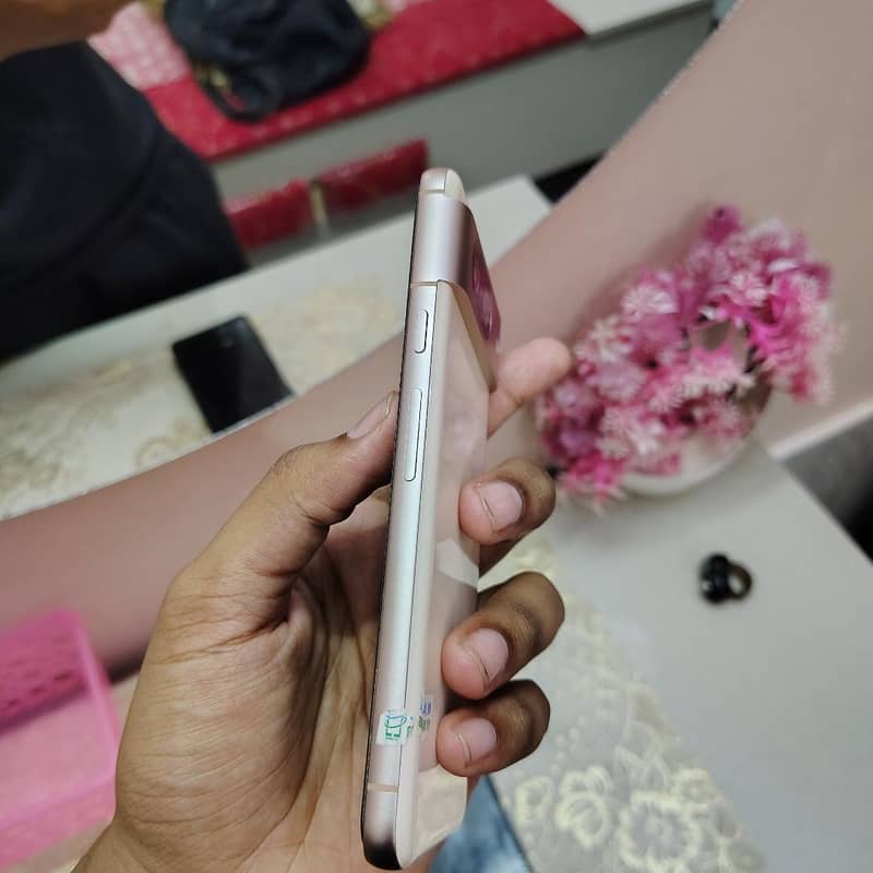 Google Pixel 8 10/10 condition 4