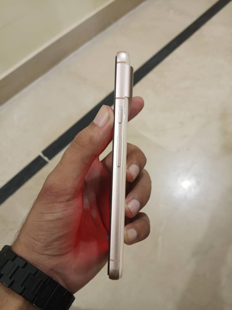 Google Pixel 8 3