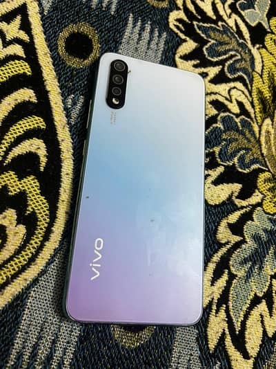 vivo s1
