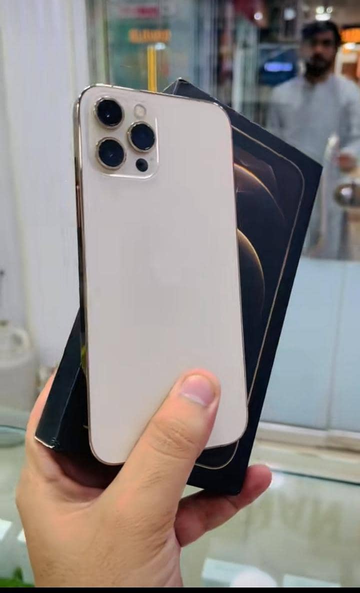 Apple iPhone 12 Pro Max 0